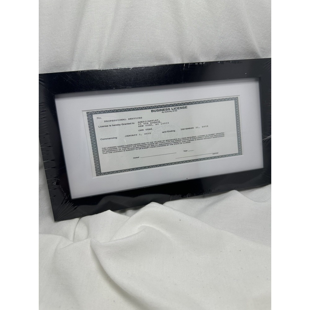 Black Business License Frame✨ Classy✨ Brand New✨ New/Sealed✨‎ White Mat